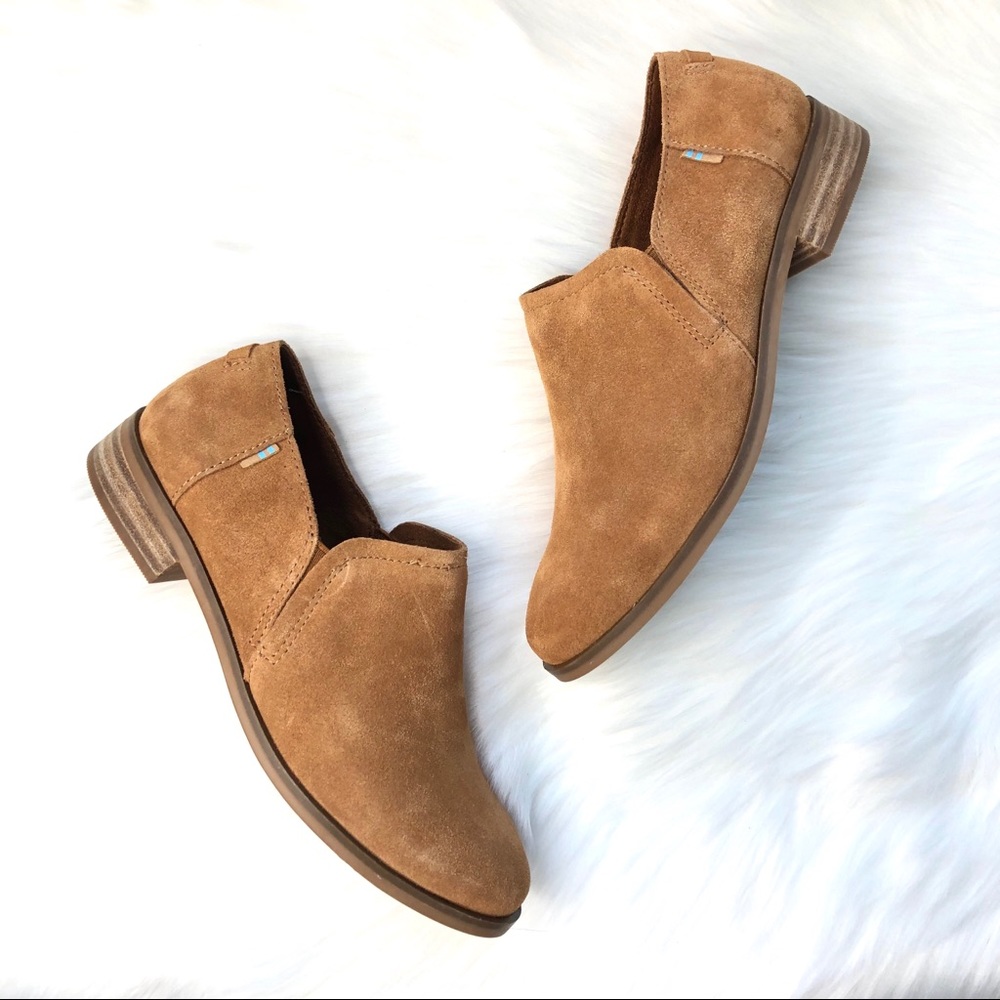 TOMS - Shaye Suede Block Heel Booties NWOT - Picture 2 of 7